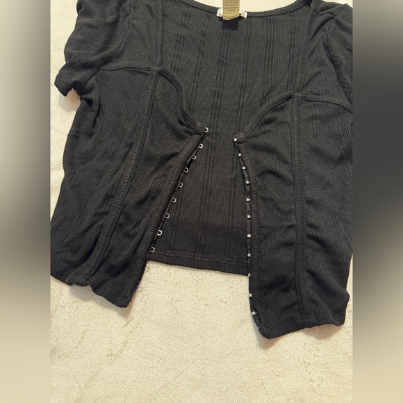 Bozzolo Black Button-Down Crop Top NWOT - Picture 6 of 10
